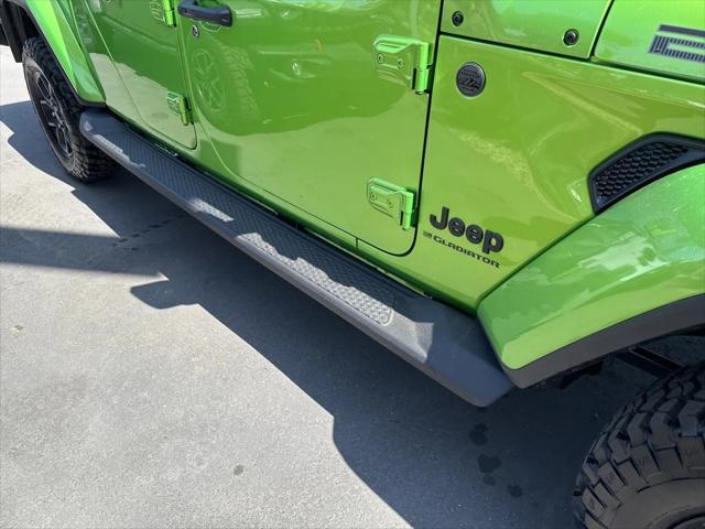 new 2025 Jeep Gladiator car, priced at $50,065