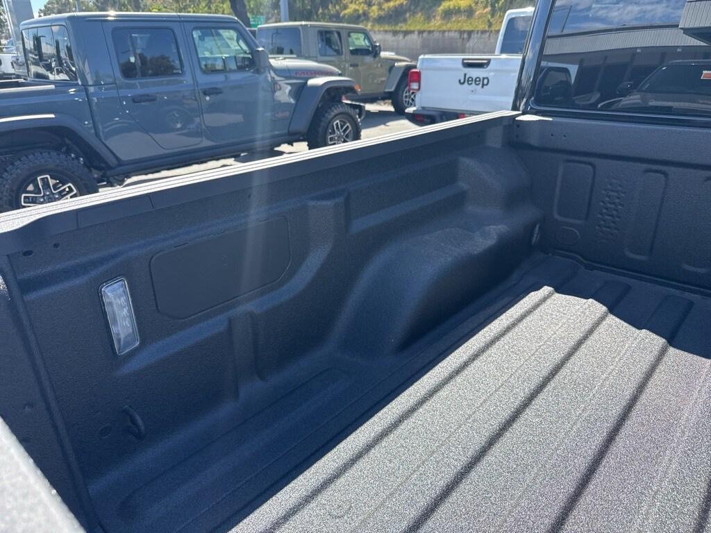 new 2025 Jeep Gladiator car, priced at $59,635