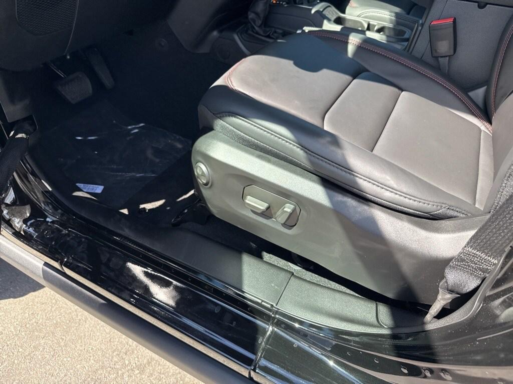 new 2025 Jeep Gladiator car, priced at $59,635