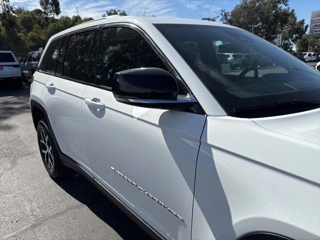 new 2025 Jeep Grand Cherokee car, priced at $44,700