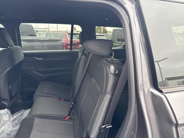new 2025 Jeep Grand Cherokee L car, priced at $44,875