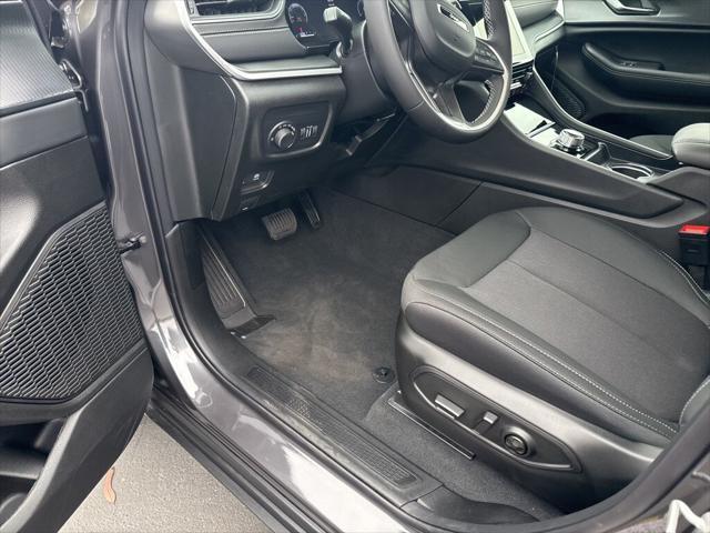 new 2025 Jeep Grand Cherokee L car, priced at $44,875