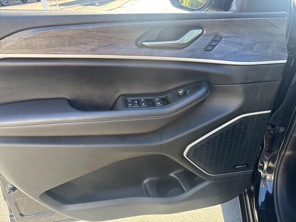 used 2021 Jeep Grand Cherokee L car, priced at $39,990