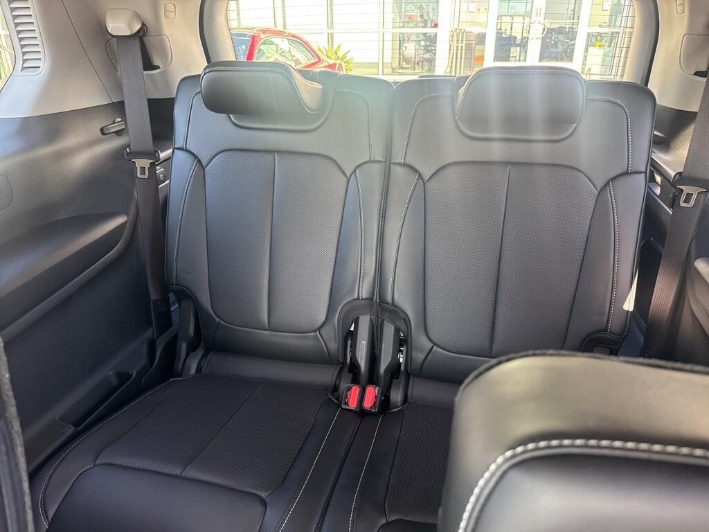 used 2021 Jeep Grand Cherokee L car, priced at $39,990