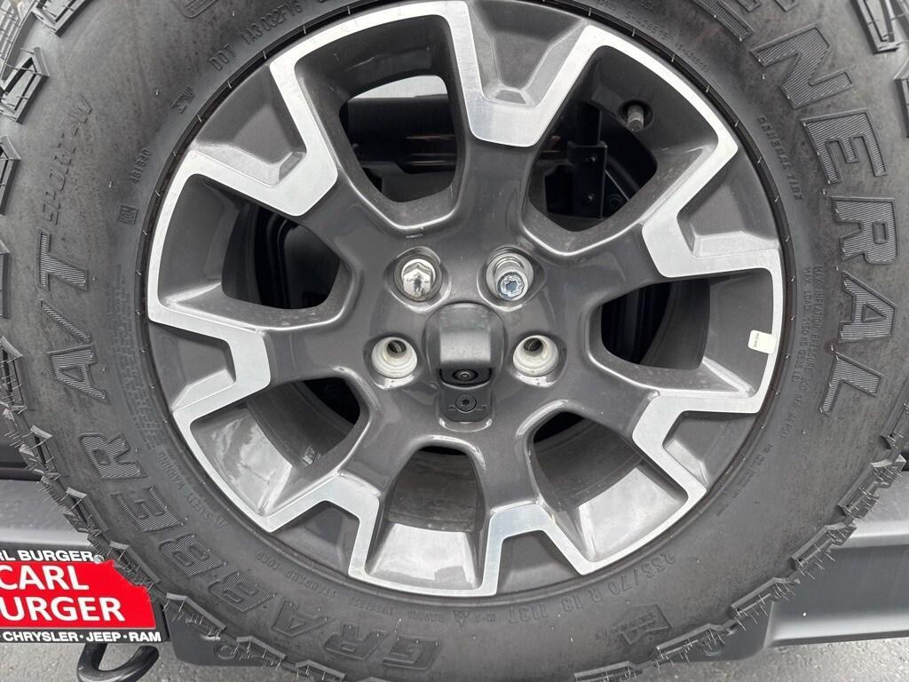 new 2025 Jeep Wrangler car, priced at $59,990