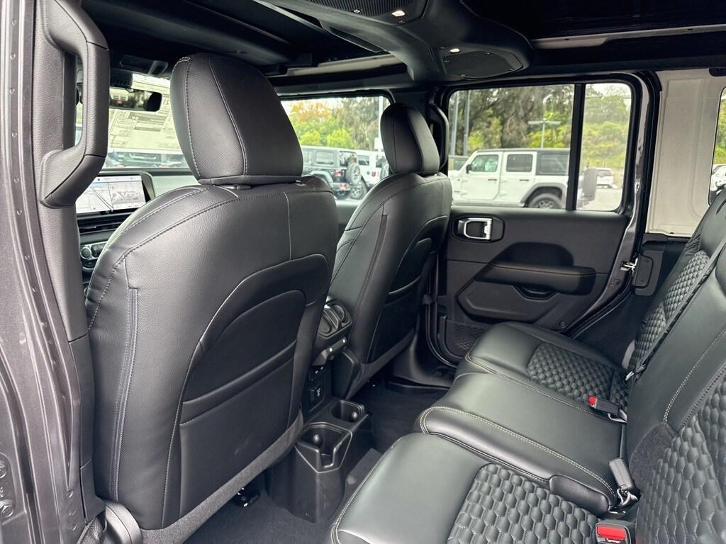 new 2025 Jeep Wrangler car, priced at $59,990