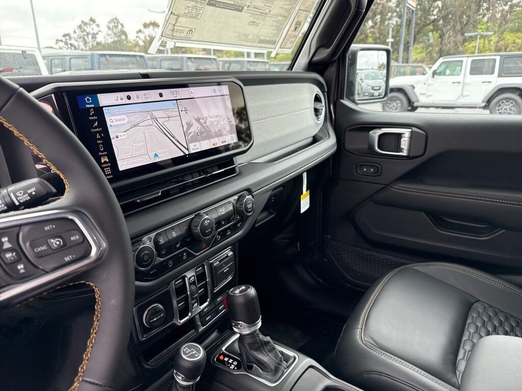 new 2025 Jeep Wrangler car, priced at $59,990