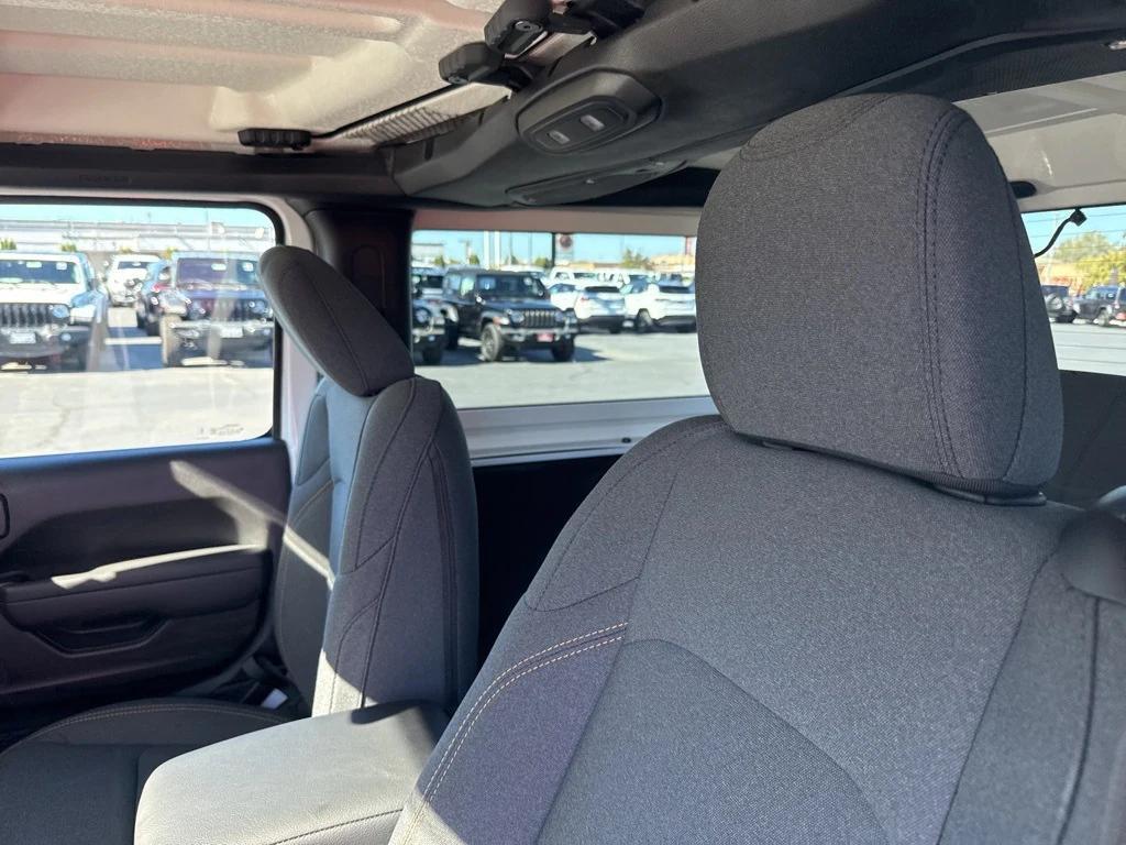 new 2025 Jeep Wrangler car, priced at $36,555