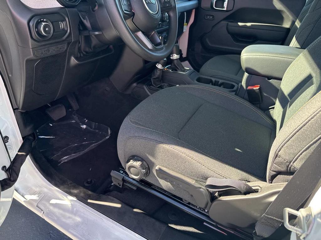 new 2025 Jeep Wrangler car, priced at $36,555