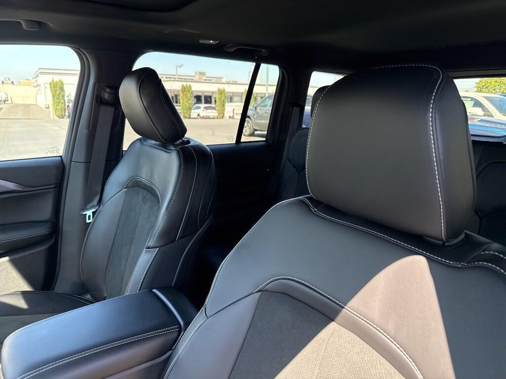 new 2025 Jeep Grand Cherokee car, priced at $48,375