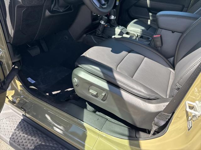 new 2025 Jeep Gladiator car, priced at $52,695