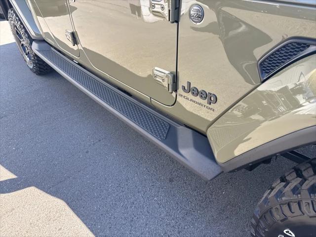 new 2025 Jeep Gladiator car, priced at $52,695