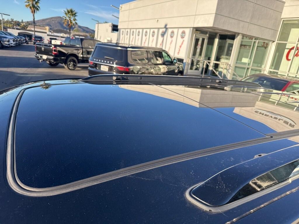 used 2022 Jeep Grand Cherokee car, priced at $35,990