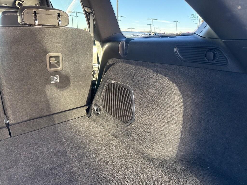 used 2022 Jeep Grand Cherokee car, priced at $35,990