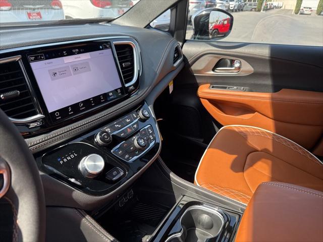 new 2025 Chrysler Pacifica car, priced at $61,780