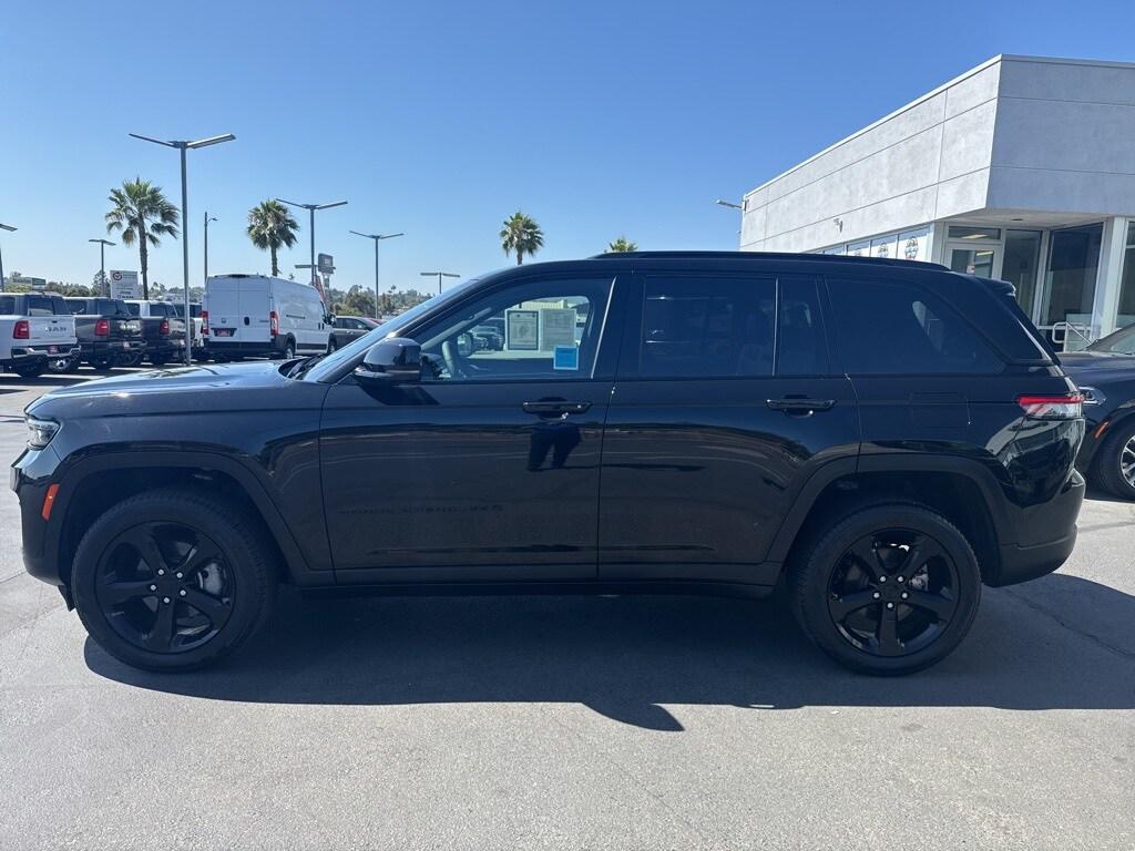 used 2024 Jeep Grand Cherokee car, priced at $36,990