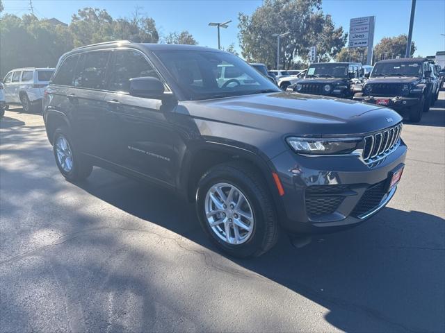 new 2025 Jeep Grand Cherokee car, priced at $40,175