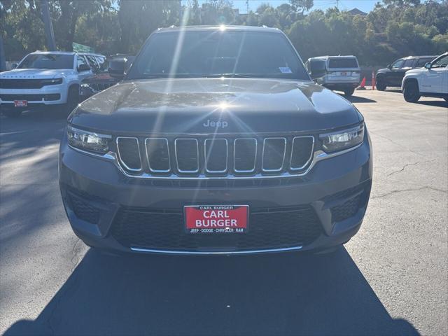 new 2025 Jeep Grand Cherokee car, priced at $40,175