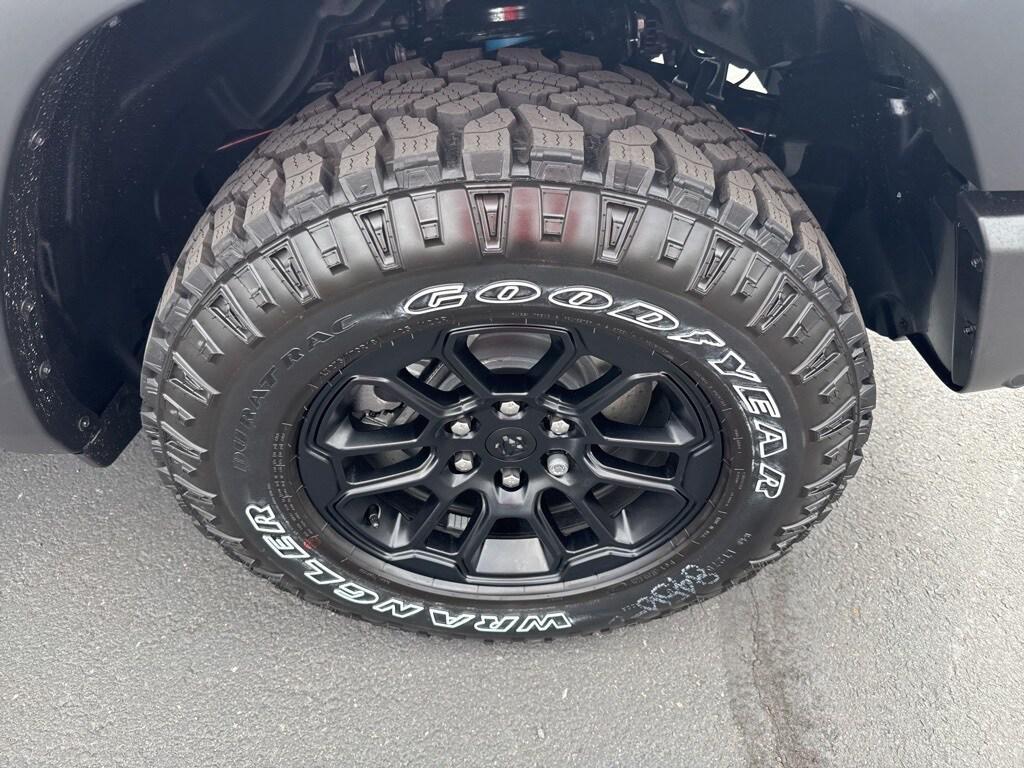 new 2025 Ram 1500 car, priced at $70,860