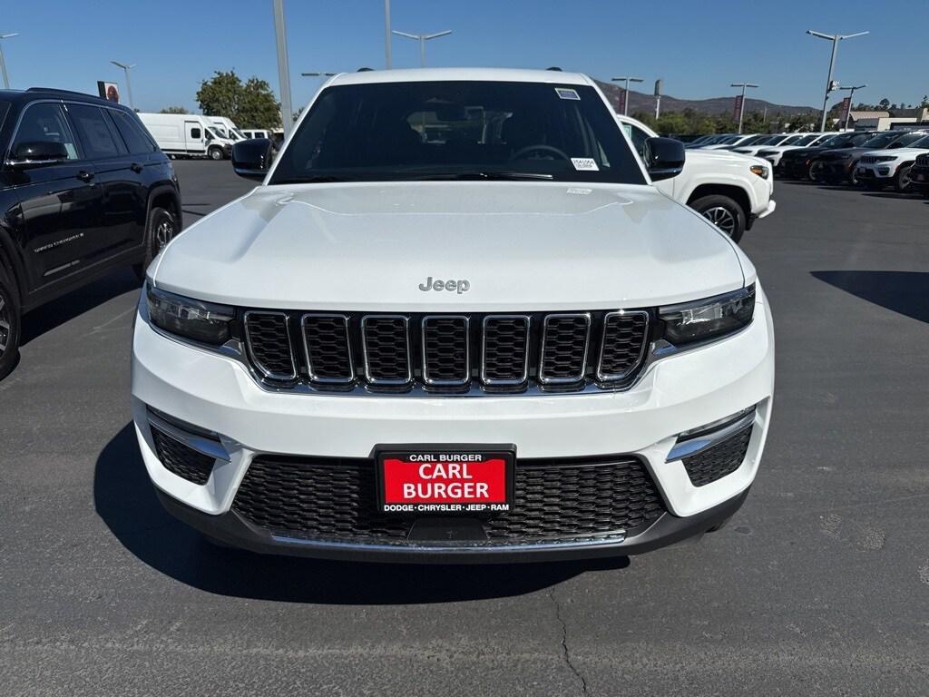 new 2025 Jeep Grand Cherokee car, priced at $46,900