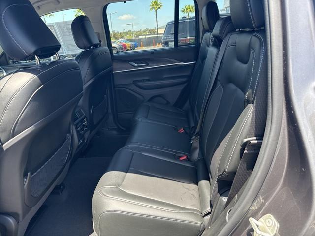 used 2024 Jeep Grand Cherokee car, priced at $39,990