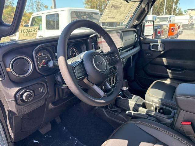 new 2025 Jeep Gladiator car, priced at $52,695