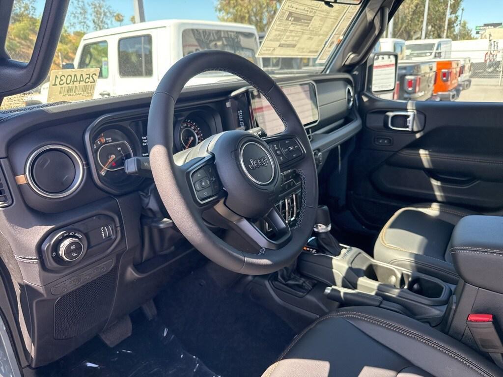 new 2025 Jeep Gladiator car, priced at $52,695