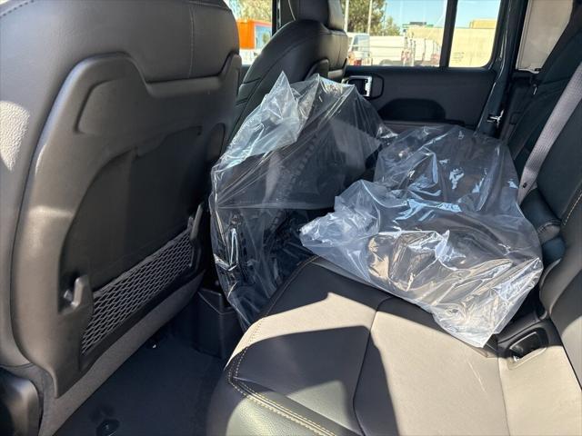 new 2025 Jeep Gladiator car, priced at $52,695