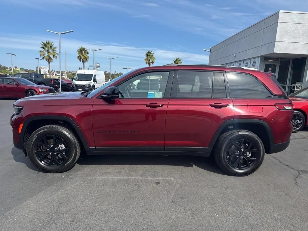 used 2024 Jeep Grand Cherokee car, priced at $34,990
