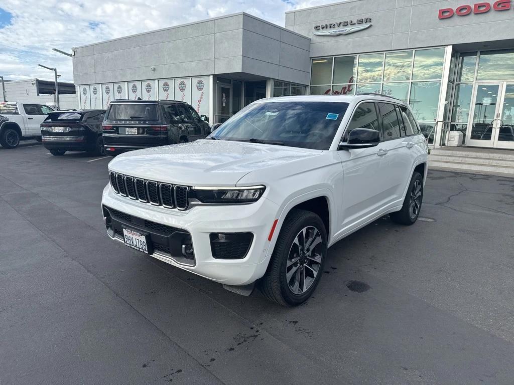 used 2023 Jeep Grand Cherokee car, priced at $39,990