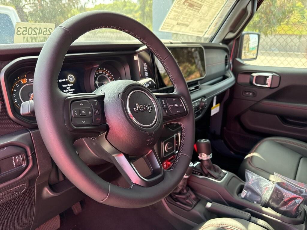 new 2025 Jeep Wrangler car, priced at $68,640