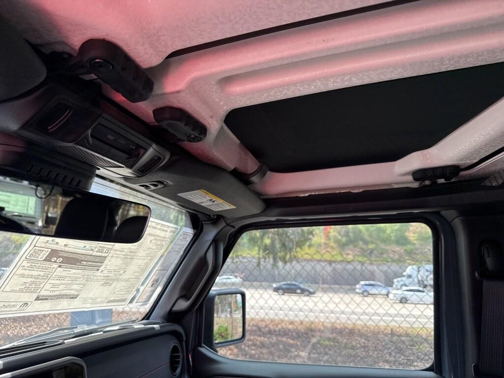 new 2025 Jeep Wrangler car, priced at $68,640