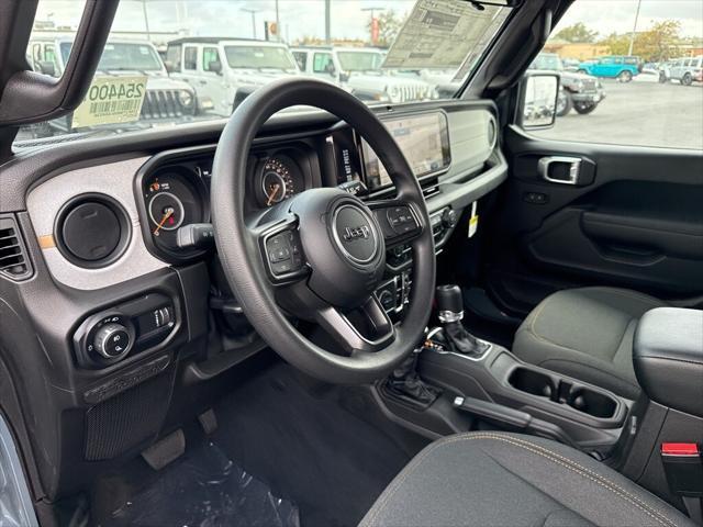 new 2025 Jeep Gladiator car, priced at $45,235