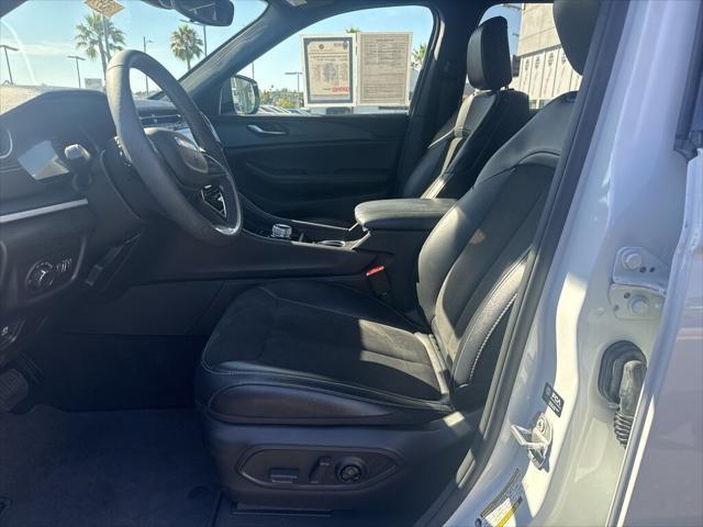 used 2024 Jeep Grand Cherokee car, priced at $38,990