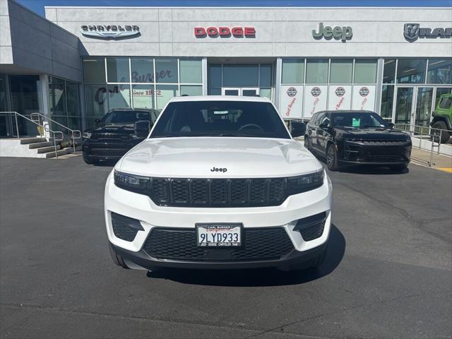 used 2024 Jeep Grand Cherokee car, priced at $38,990