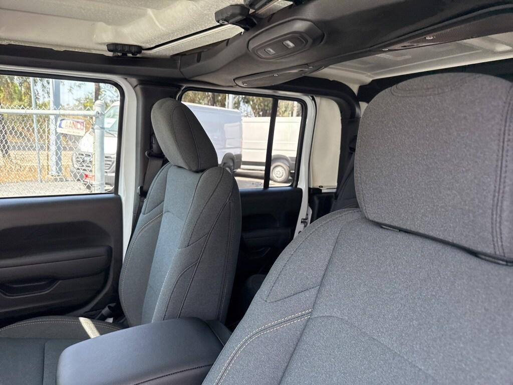 new 2025 Jeep Gladiator car, priced at $44,810