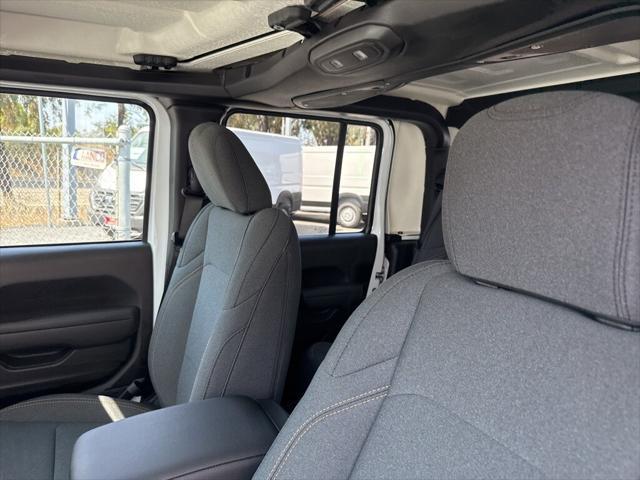 new 2025 Jeep Gladiator car, priced at $45,810