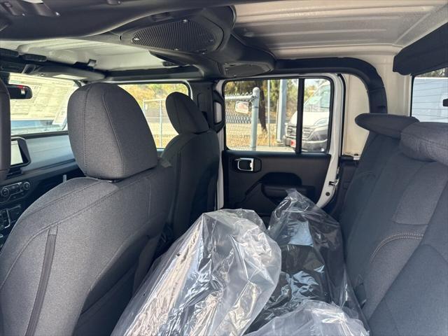 new 2025 Jeep Gladiator car, priced at $45,810
