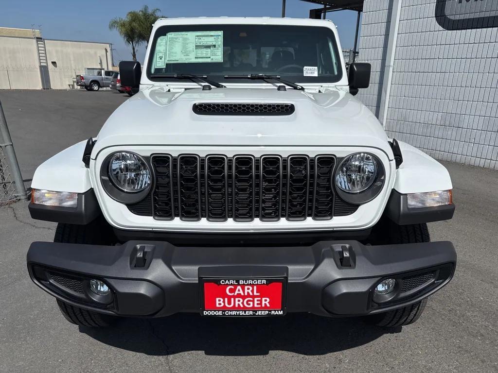 new 2025 Jeep Gladiator car, priced at $44,810