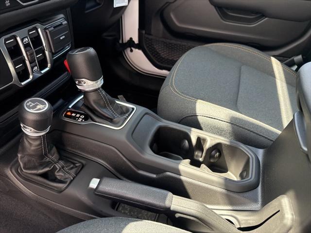 new 2025 Jeep Gladiator car, priced at $45,810