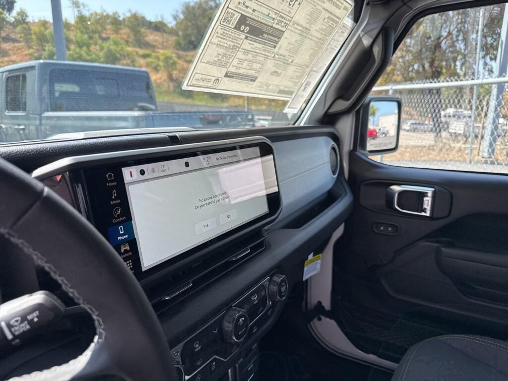 new 2025 Jeep Gladiator car, priced at $44,810