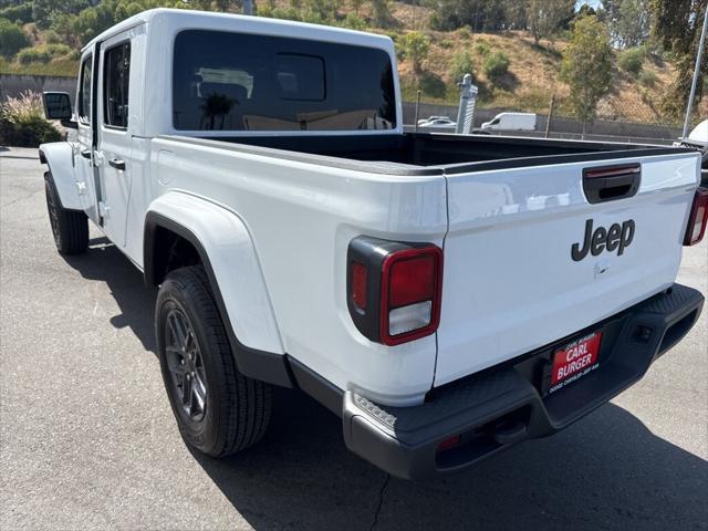 new 2025 Jeep Gladiator car, priced at $45,810
