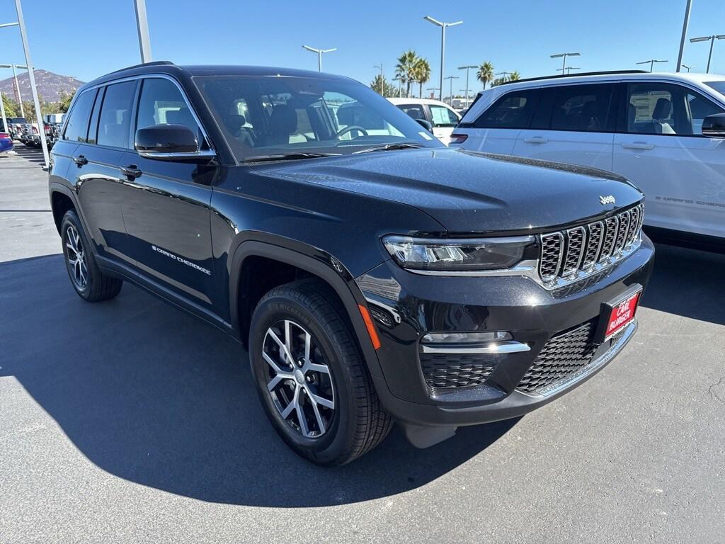new 2025 Jeep Grand Cherokee car, priced at $47,495