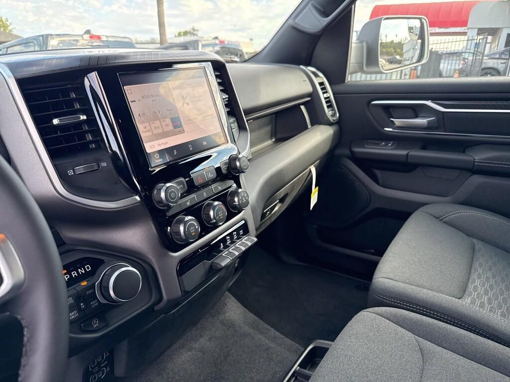 new 2025 Ram 1500 car, priced at $54,685