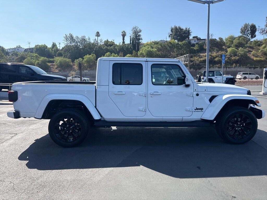 used 2022 Jeep Gladiator car, priced at $41,990