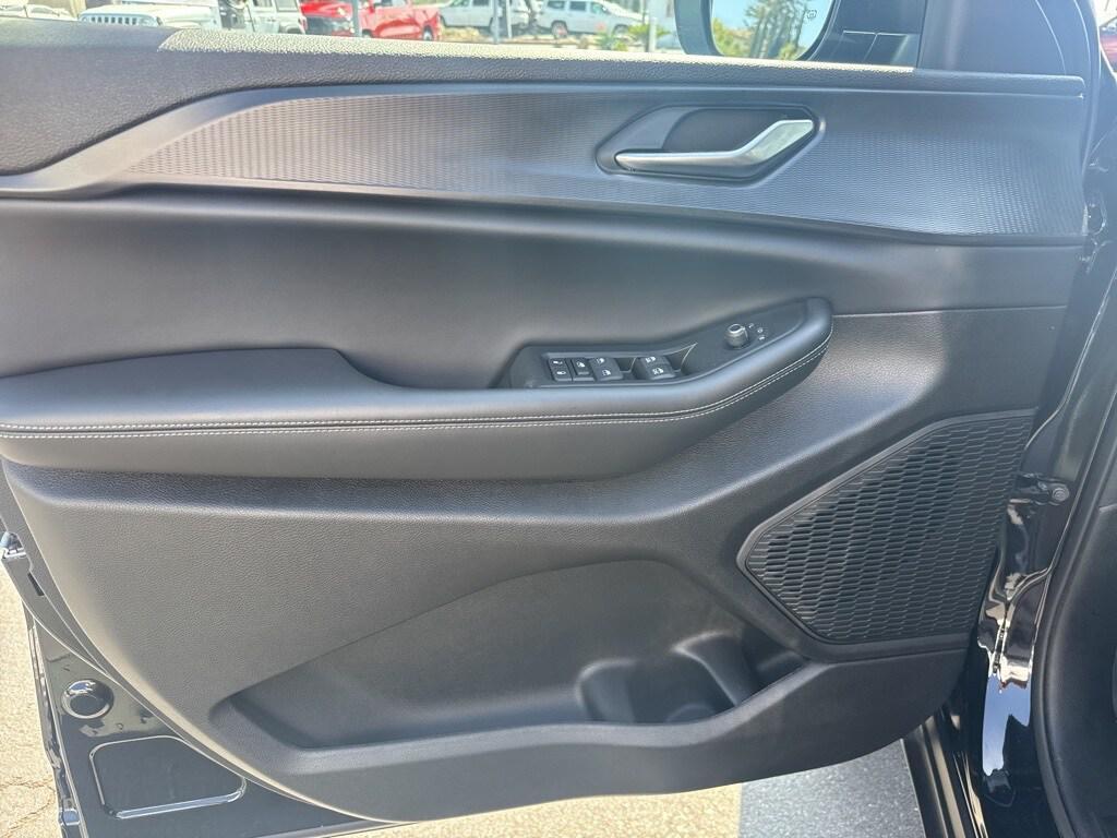 used 2024 Jeep Grand Cherokee L car, priced at $30,990