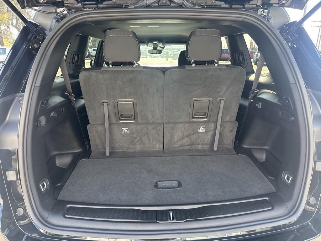 used 2024 Jeep Grand Cherokee L car, priced at $30,990
