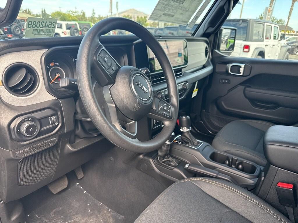 new 2025 Jeep Wrangler car, priced at $45,750