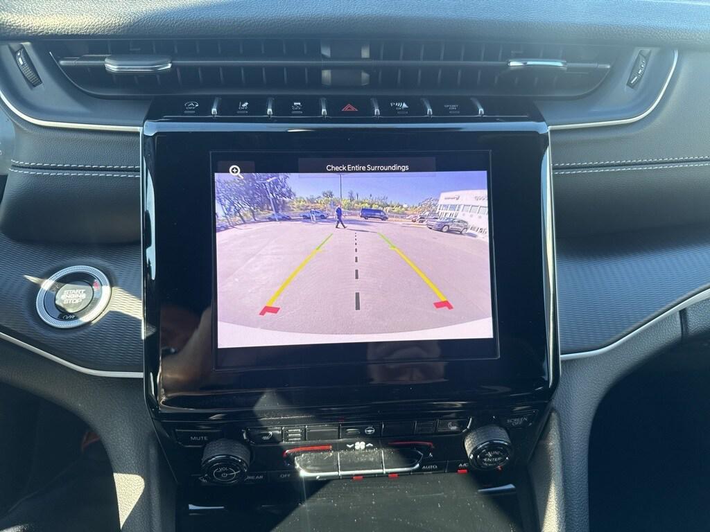 used 2024 Jeep Grand Cherokee car, priced at $28,990