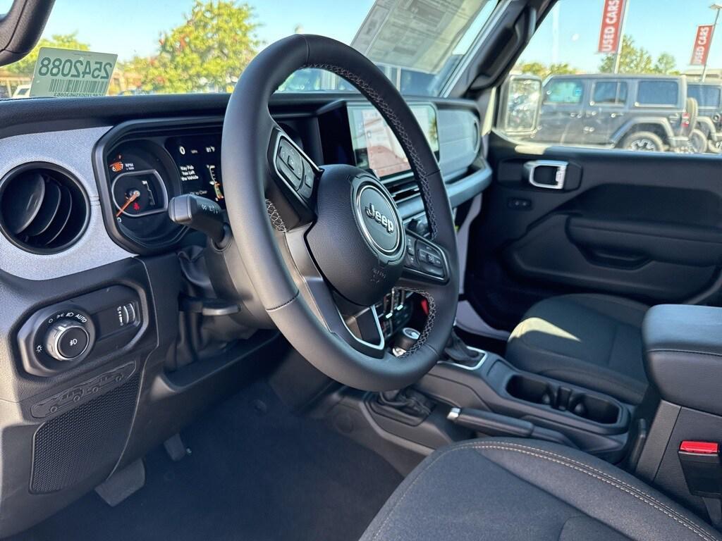 new 2025 Jeep Wrangler car, priced at $58,025
